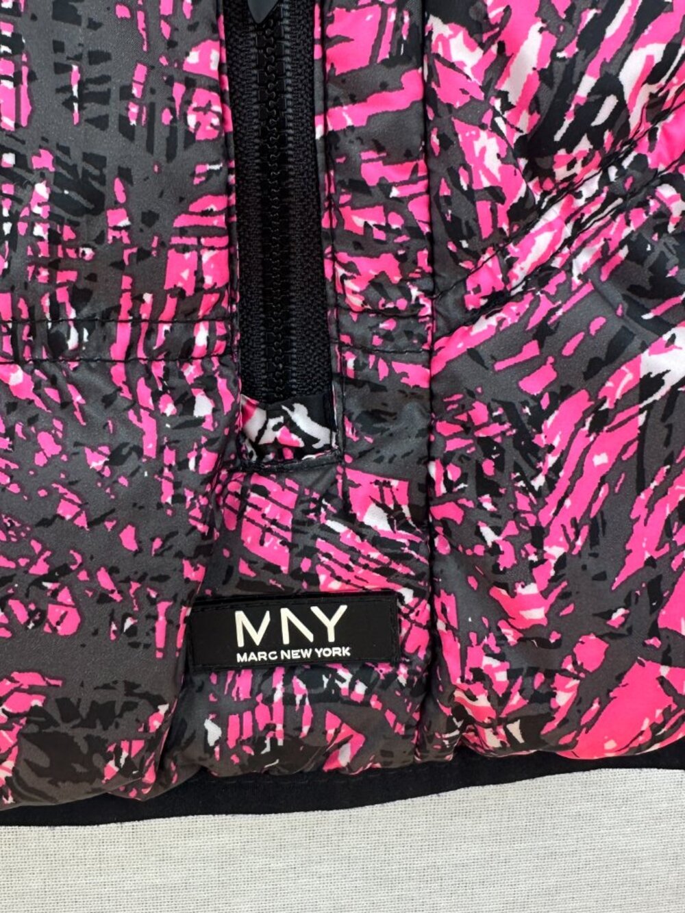 MARC NEW YORK PERFORMANCE MNY PUFFER CAMUFLAGE PINK VEST WOMEN'S SIZE M - Picture 5 of 11